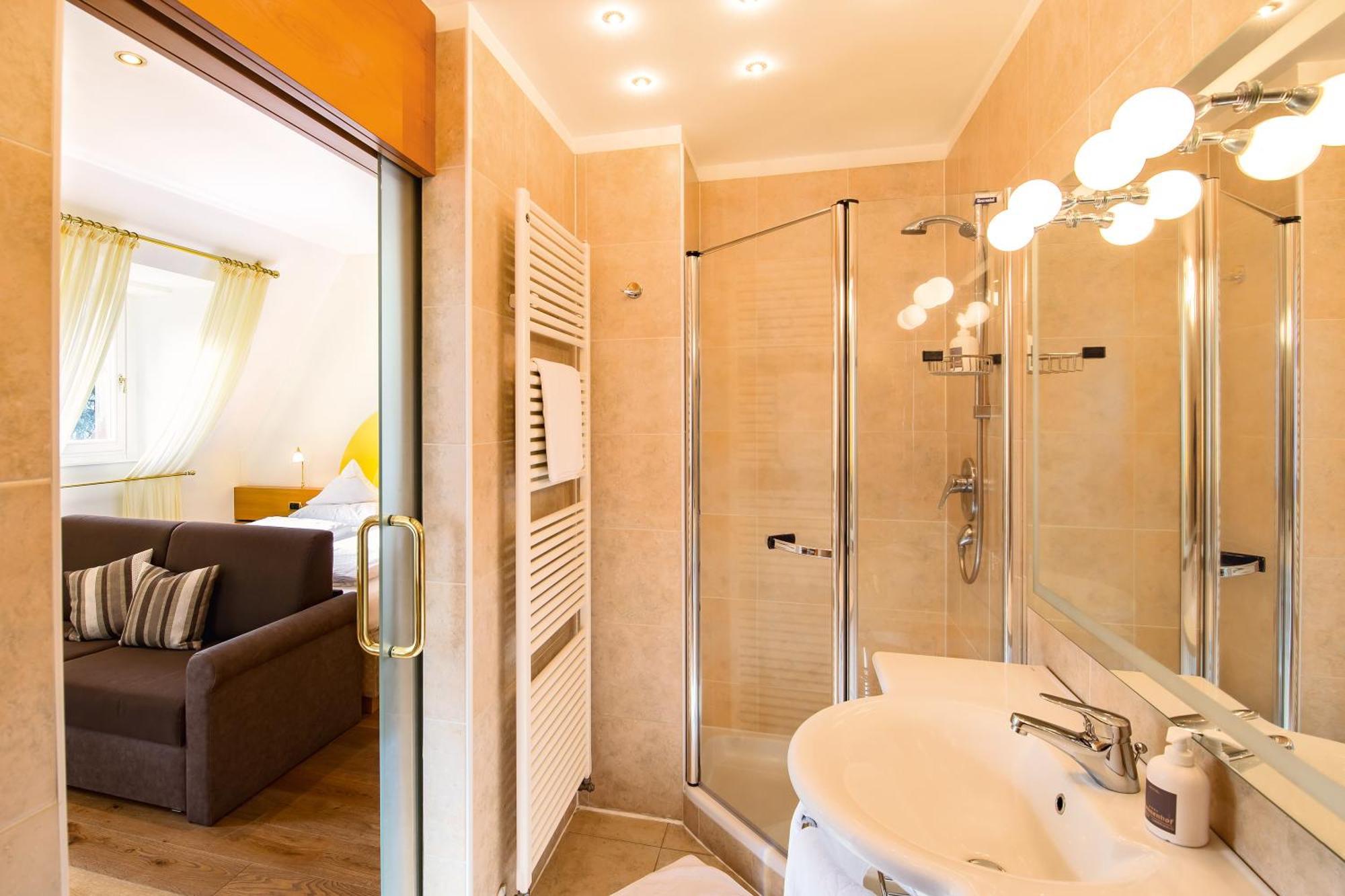 Hotel Sonnenhof Merano Esterno foto